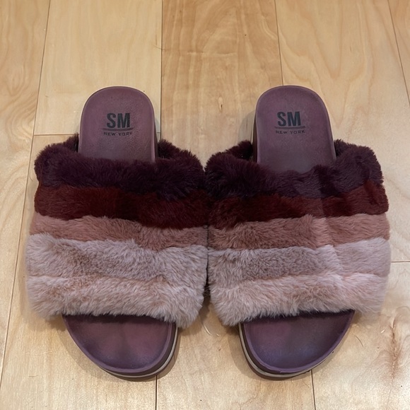 SM New York Saulsalito Fuzzy Faux Fur Slippers Size 9 - Picture 3 of 8